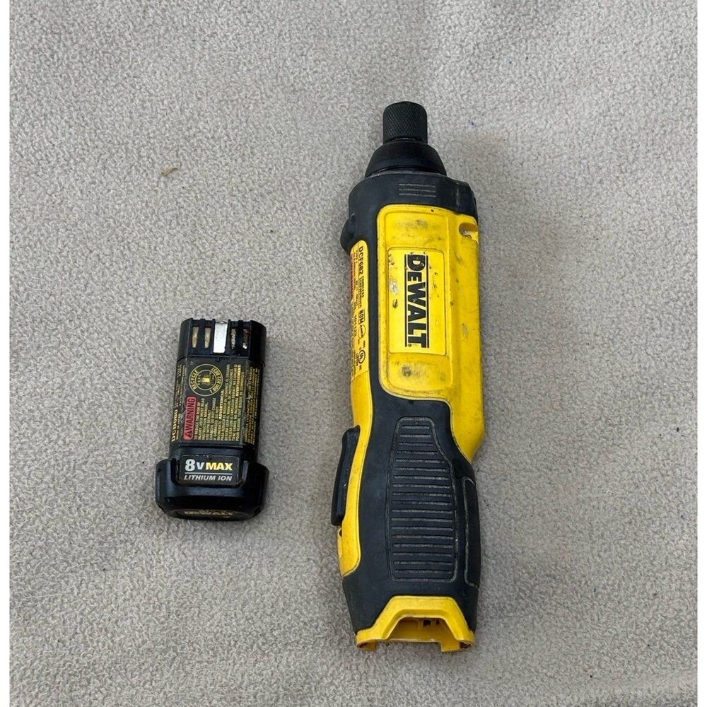 Dewalt DCF682 8V Max Cordless Gyroscopic Screwdriver  With Battery Works